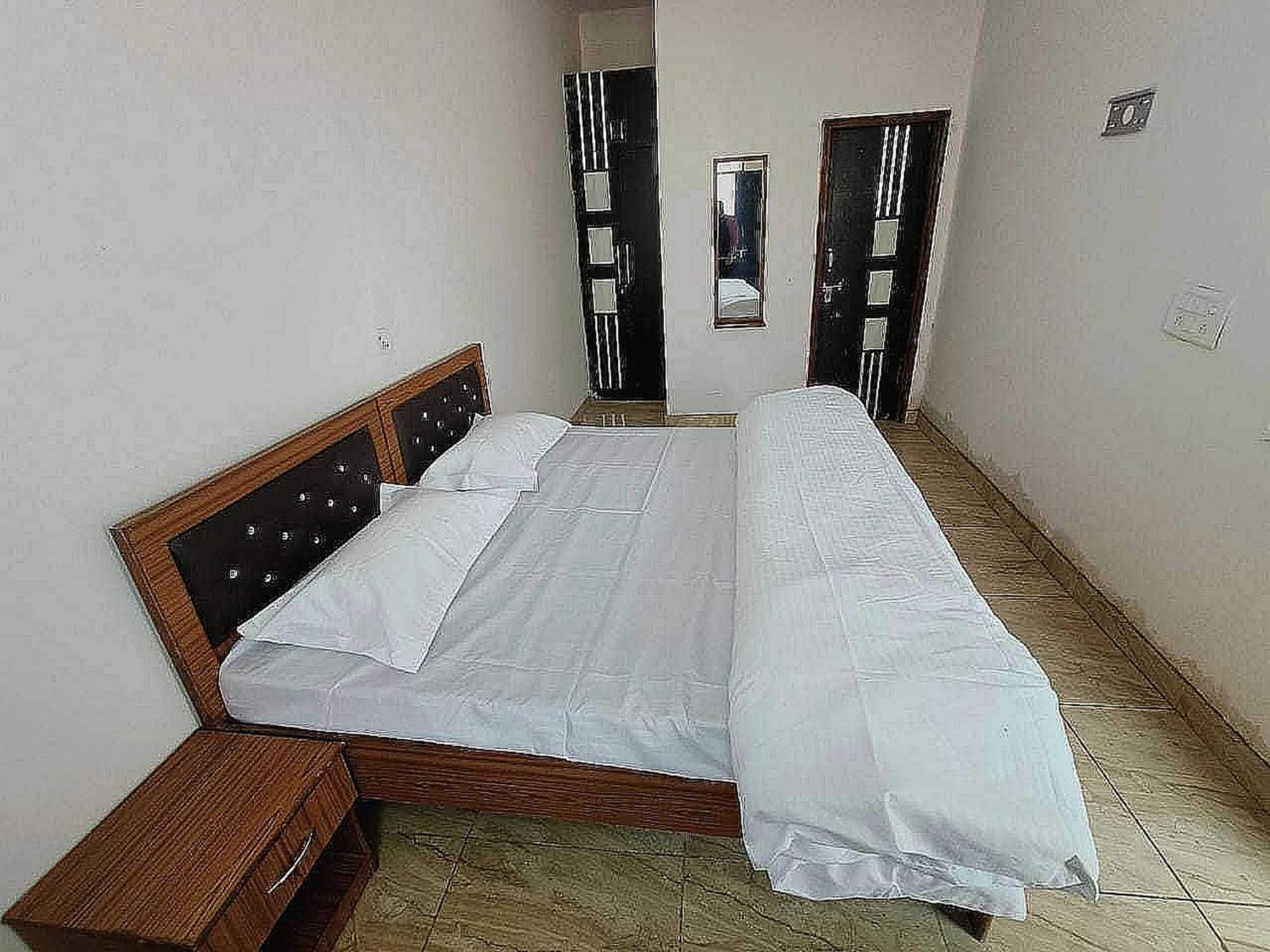 Pop New Hotel Hometown Dadri Экстерьер фото