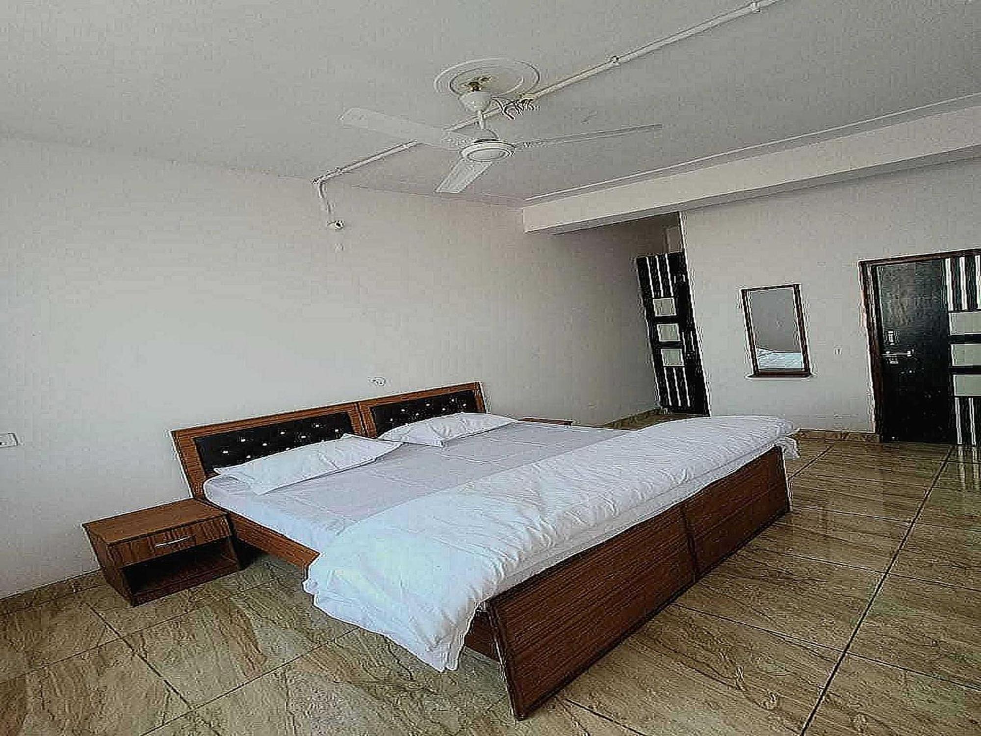 Pop New Hotel Hometown Dadri Экстерьер фото